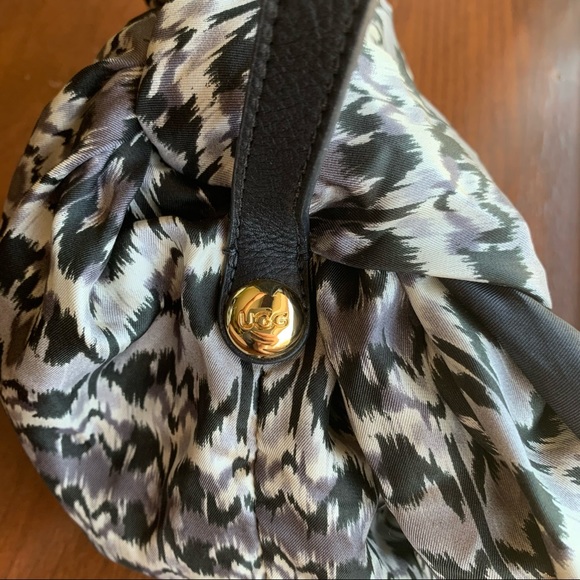 UGG Heart Patterned Tie Bag/Purse - Picture 4 of 9